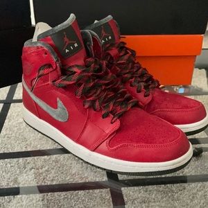 Jordan 1 Retro Hi Premier! Size 10! Gucci Colorway!